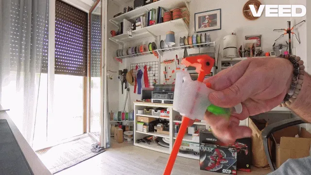 Fidget Quick-Grip Trigger Clamp good for gluing view 2