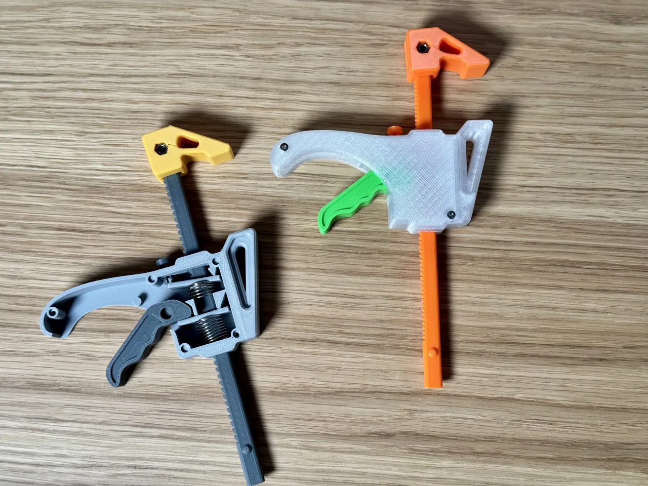 Fidget Quick-Grip Trigger Clamp good for gluing view 4