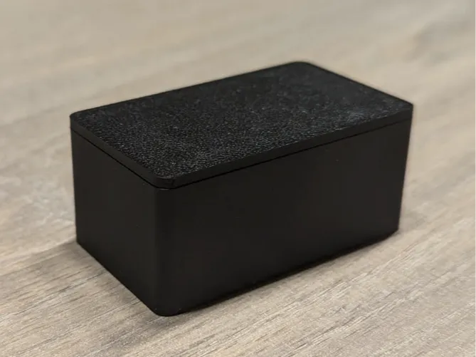 Boîte à coins arrondis avec couvercle