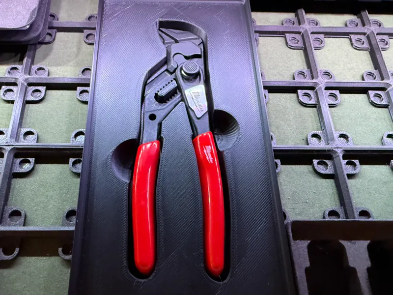 Gridfinity Milwaukee 5 inch Plier Wrench Stackable