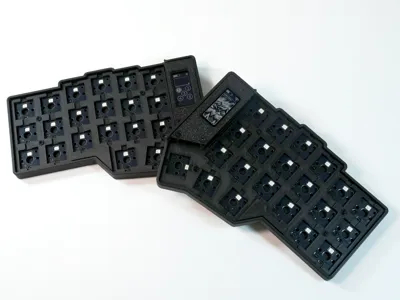 Corne Choc case