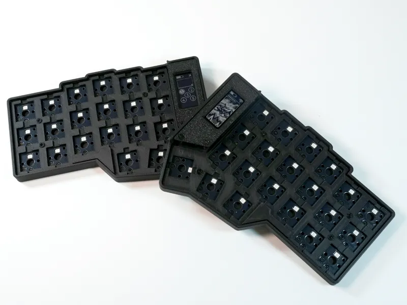 Corne Choc case