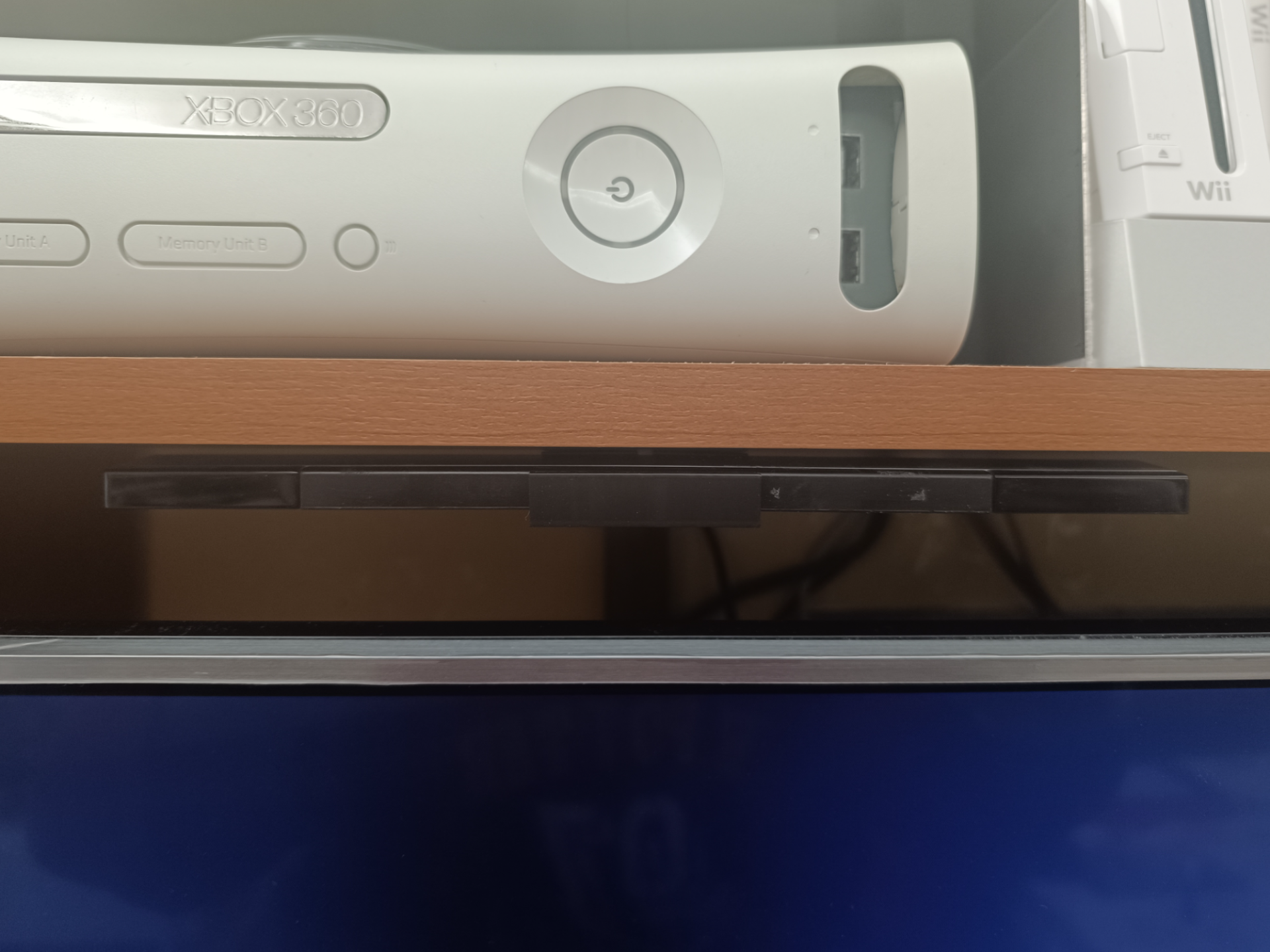Supporto Sensor Bar Wii da sottomensola