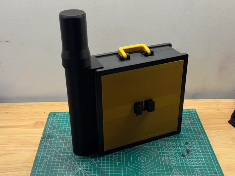 Mat holder for commander deck box
