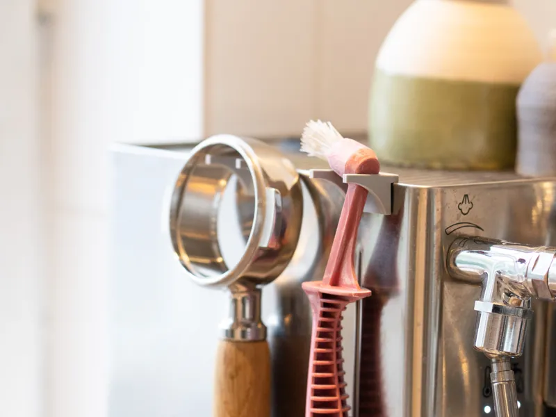Accessories hook for espresso machines