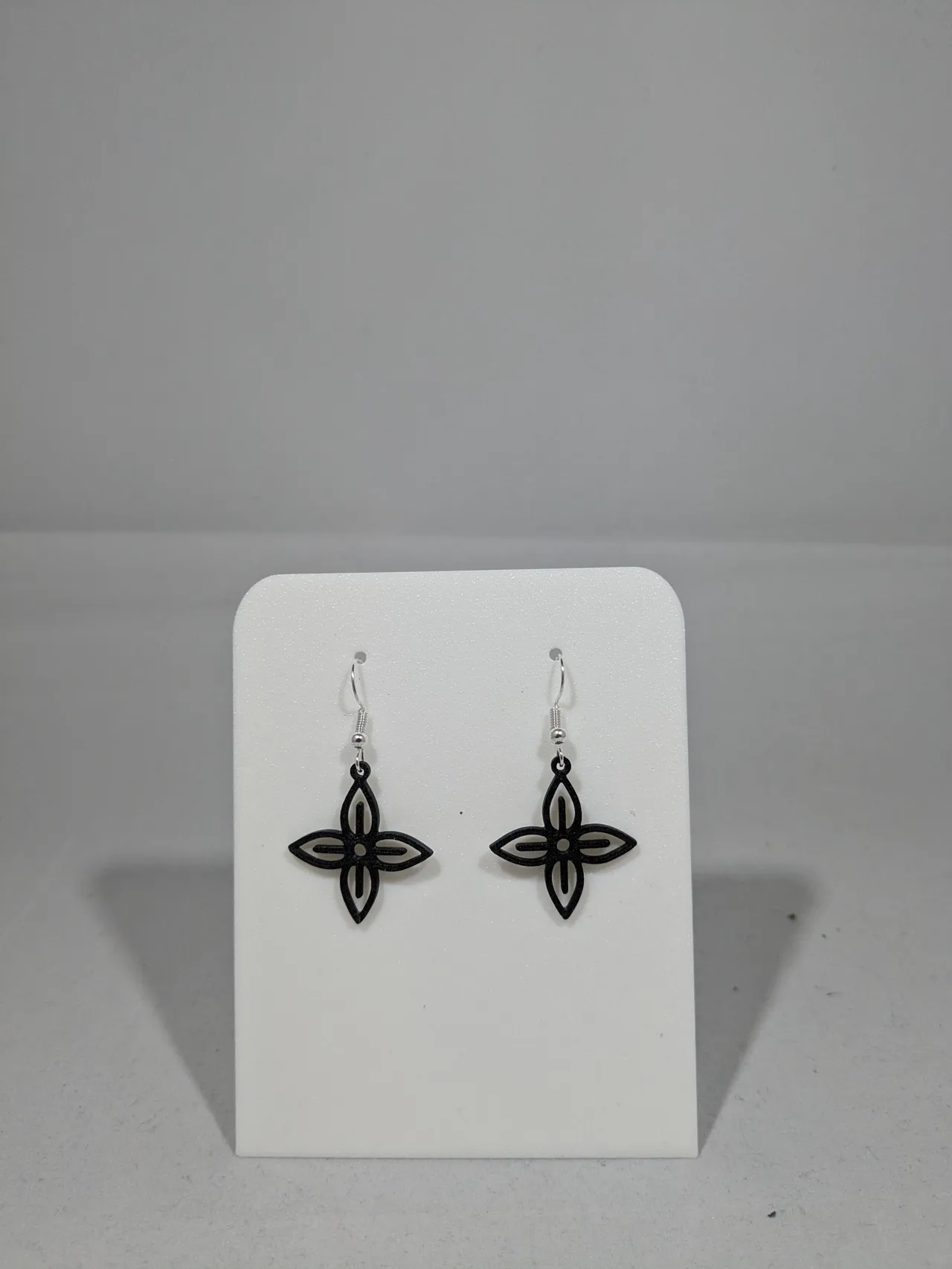 Flower earrings view 3