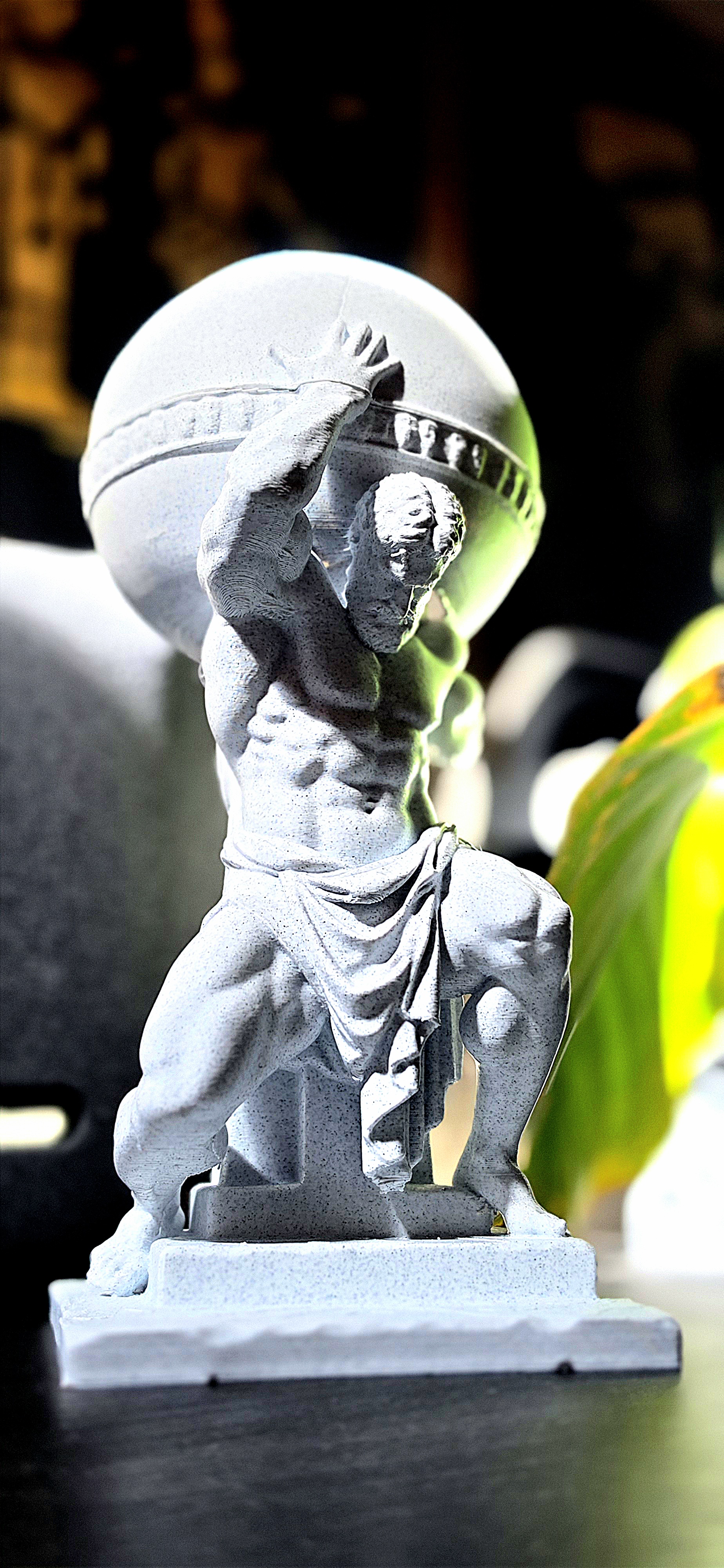 AtlasἌτλας,Titan, 高さ80 cm,アトラース Atlas - Weight of the World - Free 3D Print Model - MakerWorld