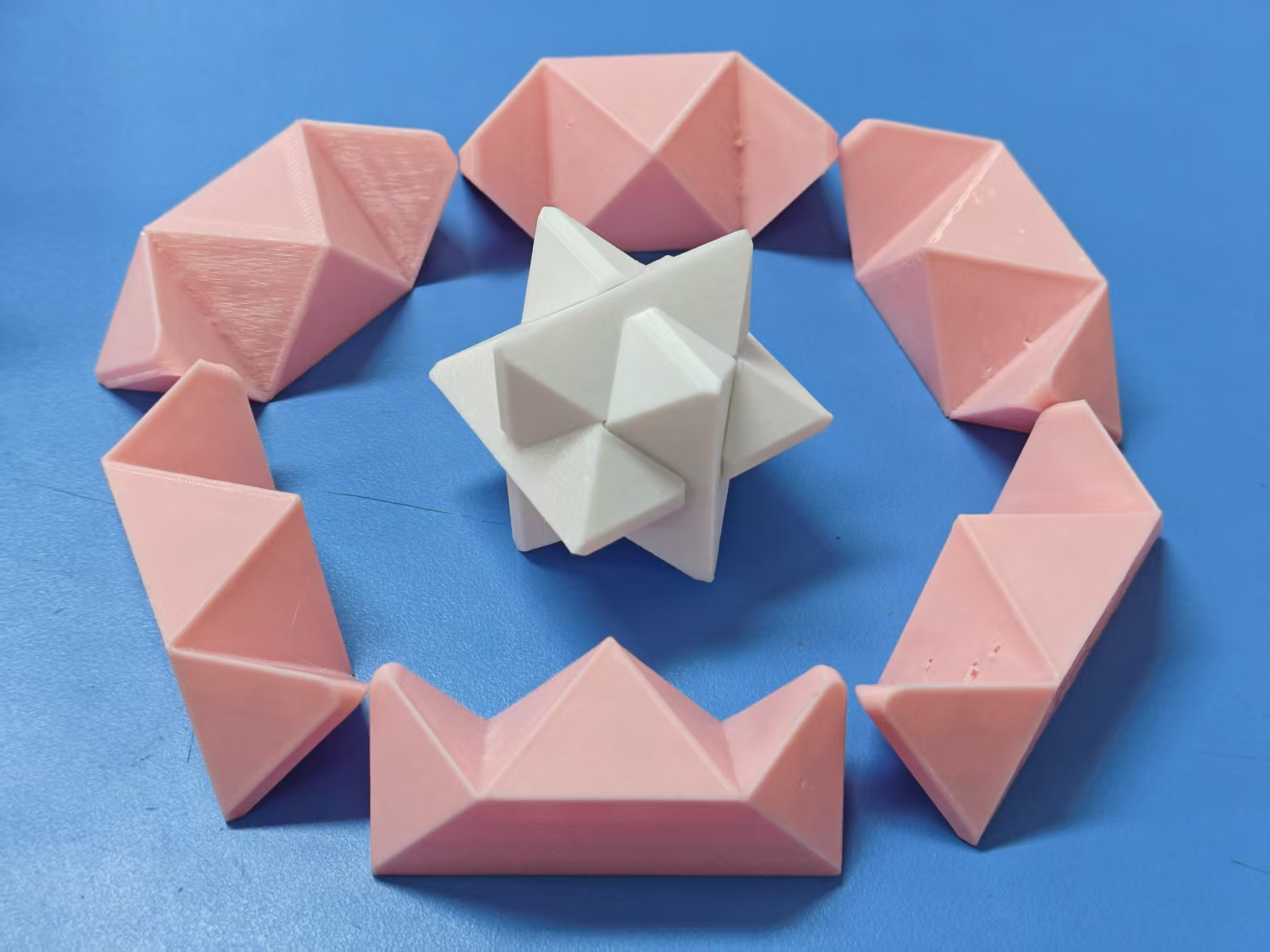 Miniatura 1 do modelo 3D 鲁班锁八角球