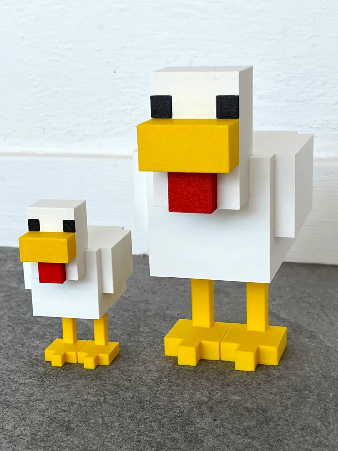 Minecraft Chicken prop 2 sizes + hat view 3