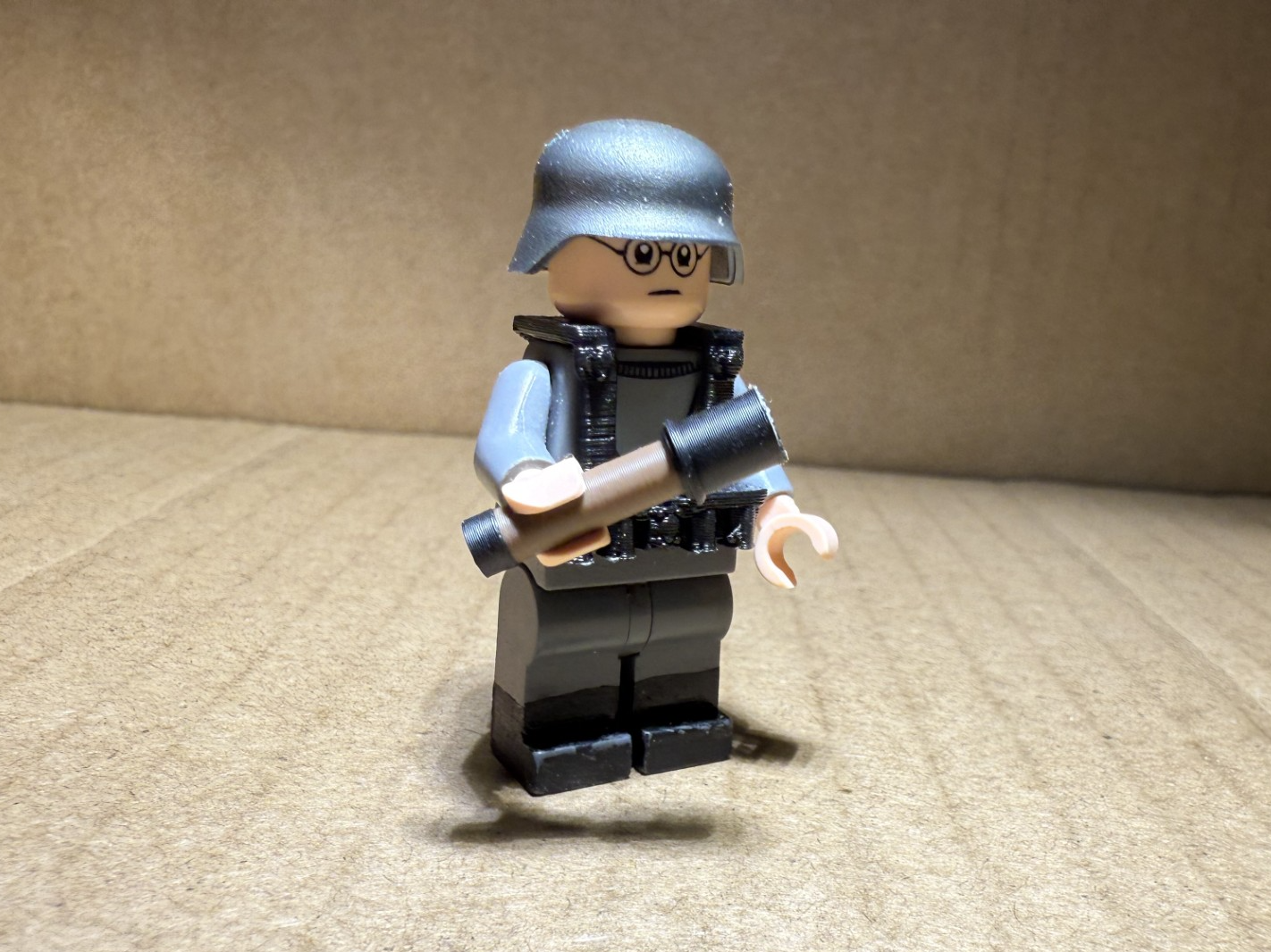 minifigure stick grenade
