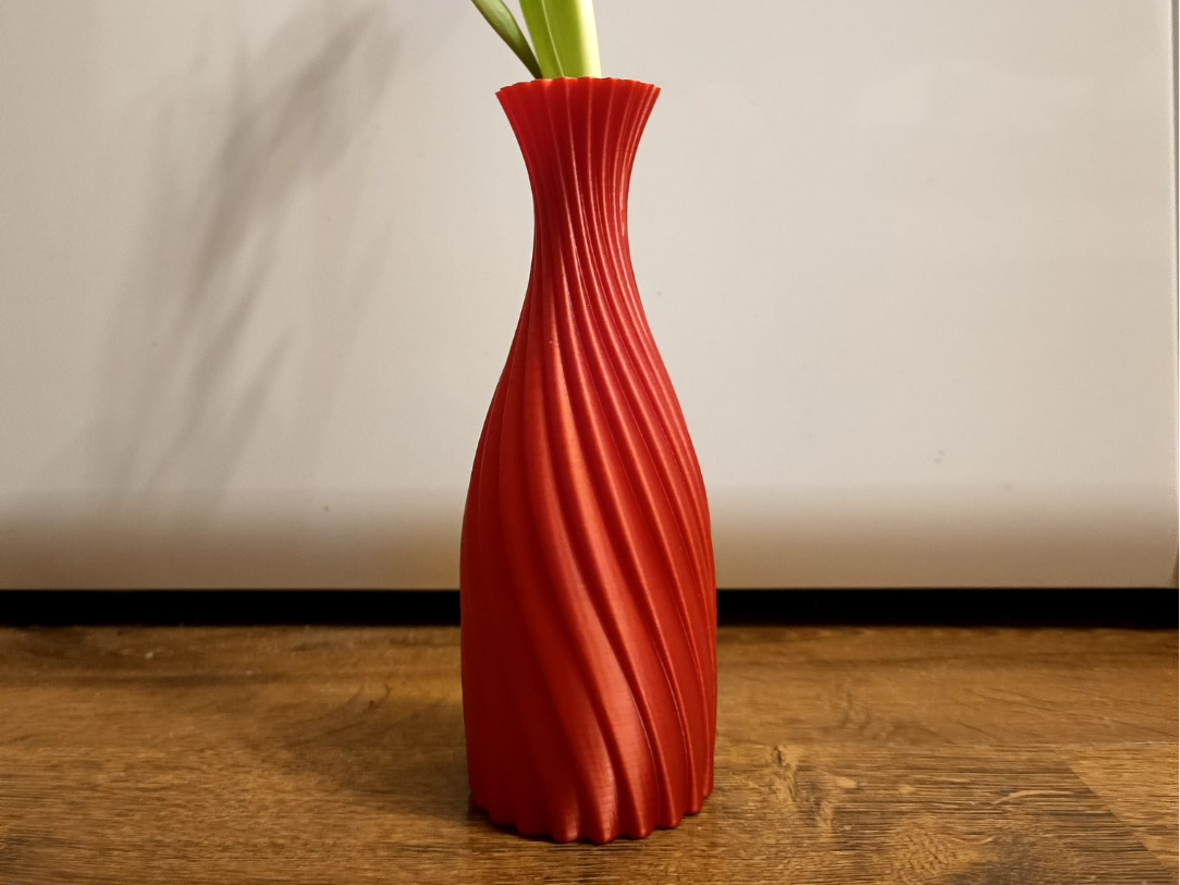 Spiral curly vase
