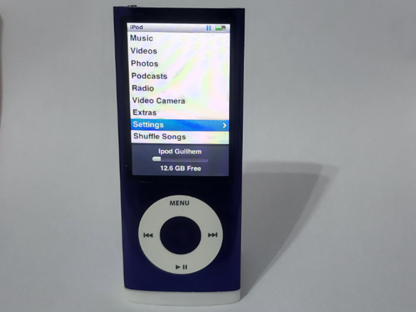 ipod nano 5 stand