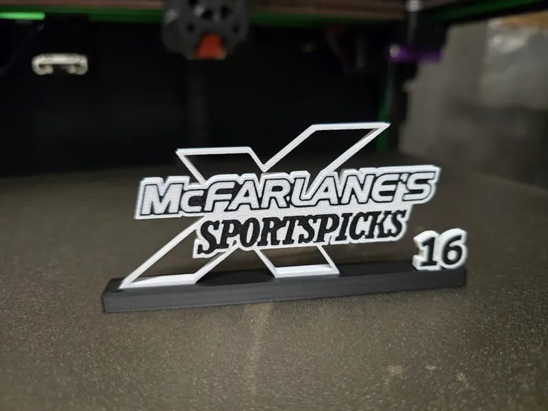 Mc Farlanes Logo