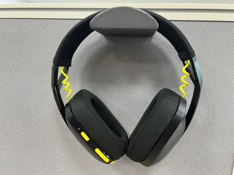 Office Wall-Mounted Headset Holder