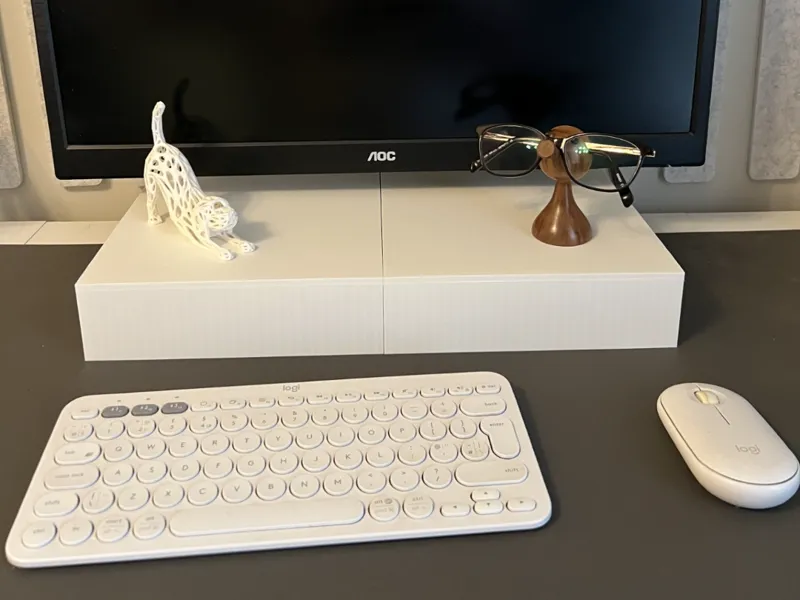 Laptop Cover / Stand
