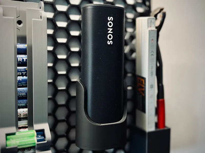 Sonos Roam Charging Dock for Honey Comb Wall