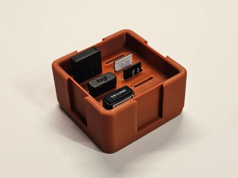 Catch-All Trays Container50x50 microSD & USB