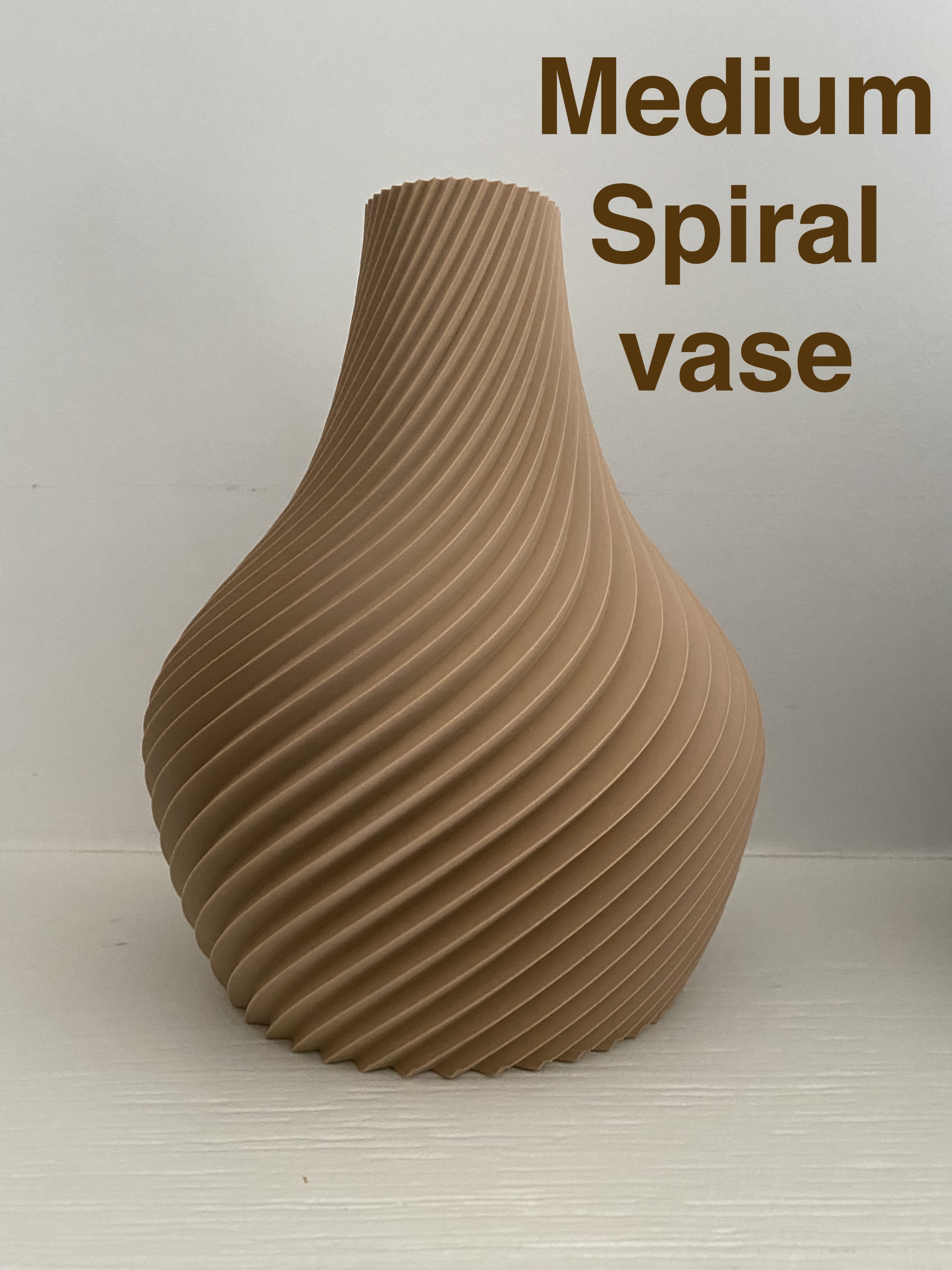 Miniatura 2 do modelo 3D Japandi Spiral Vase