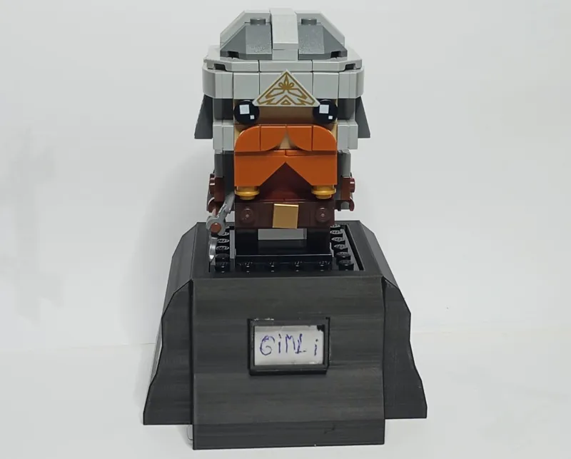 Lego_brickheadz statue stand