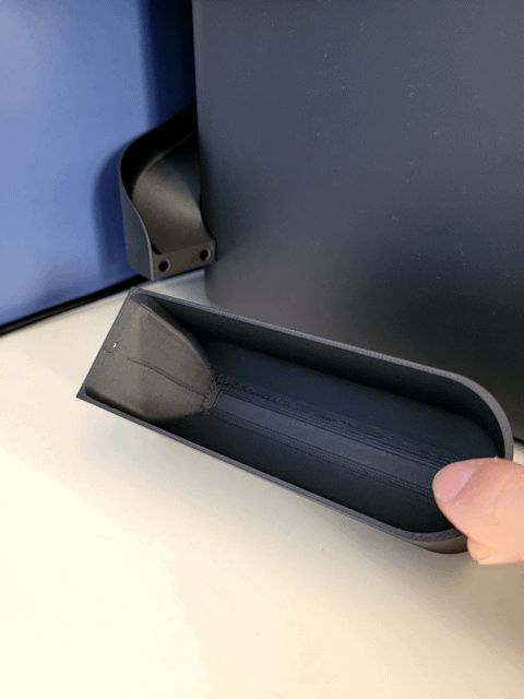Poop scoop for poop slide