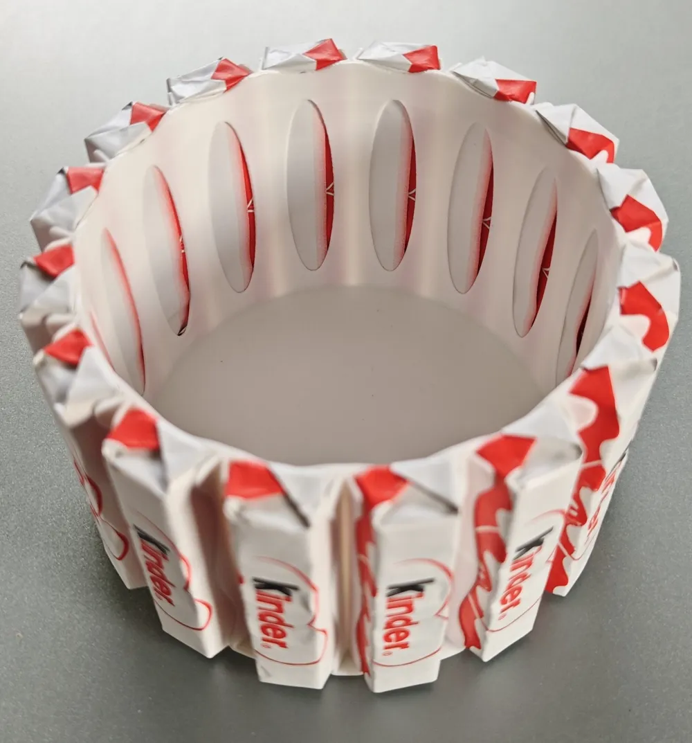 Kinder Chocolate Gift Box Round - Free 3D Print Model - MakerWorld