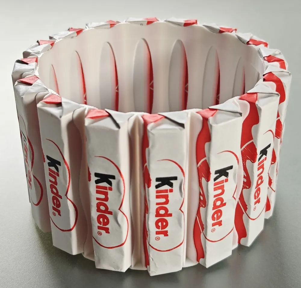 Kinder Chocolate Gift Box Round - Free 3D Print Model - MakerWorld