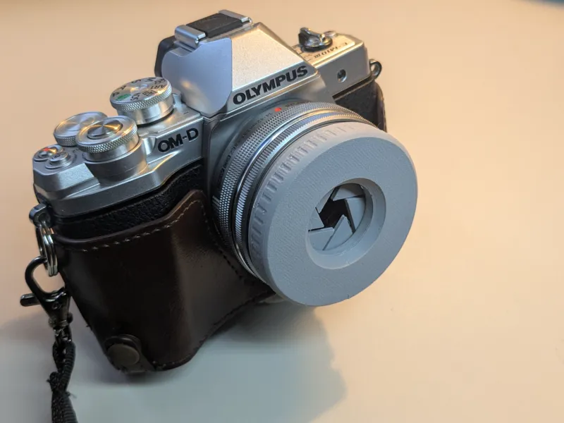 Iris Lens Cap for Olympus OM-D E-M10III