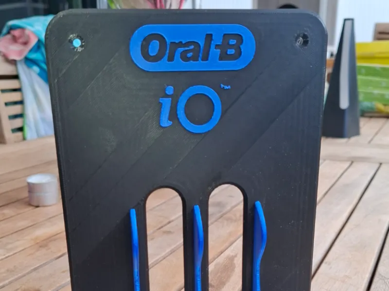 Oral-B IO dual toothbrush and paste holder