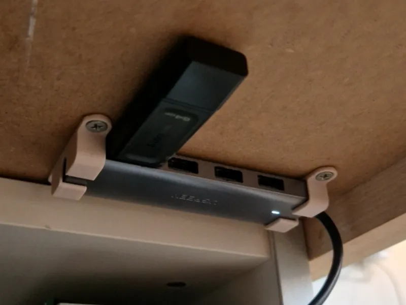 Ugreen 4 port usb hub under desk mount