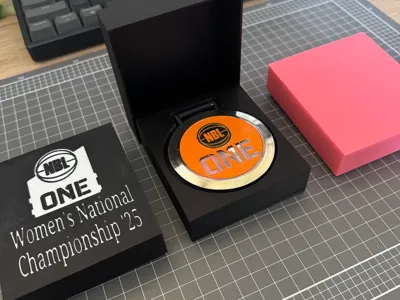 Case for Round Medals with Lanyard Holder