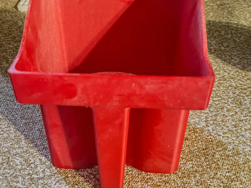 large feed scoop