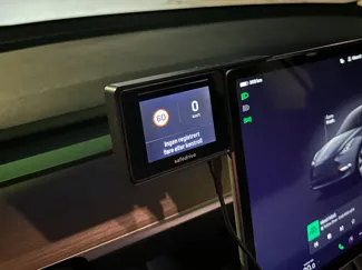 Safedrive holder Tesla Model Y
