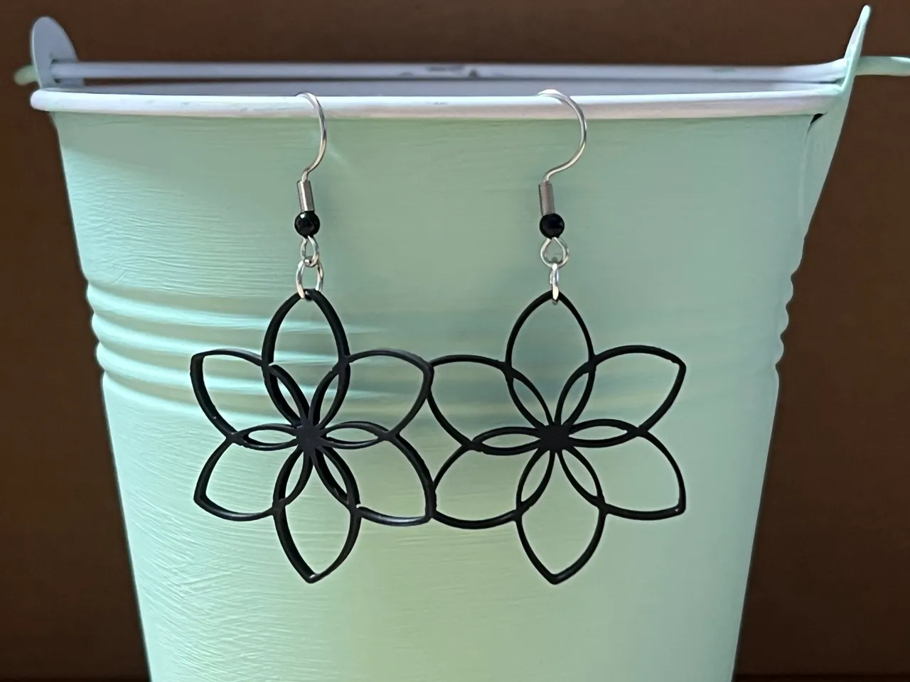 Flower earrings view 3