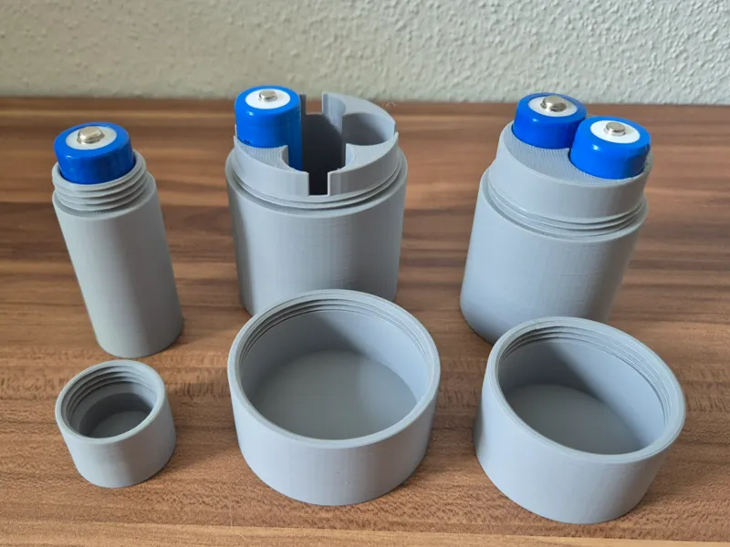 Container for 1, 2, or 4 18650 batteries