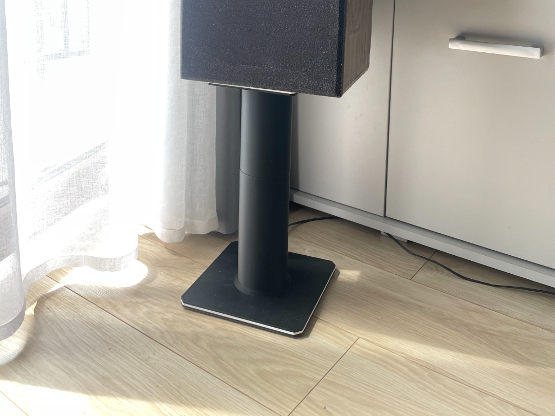Speaker Stand