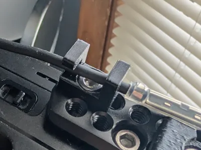 Cable Guide for Camera Cage / Rig