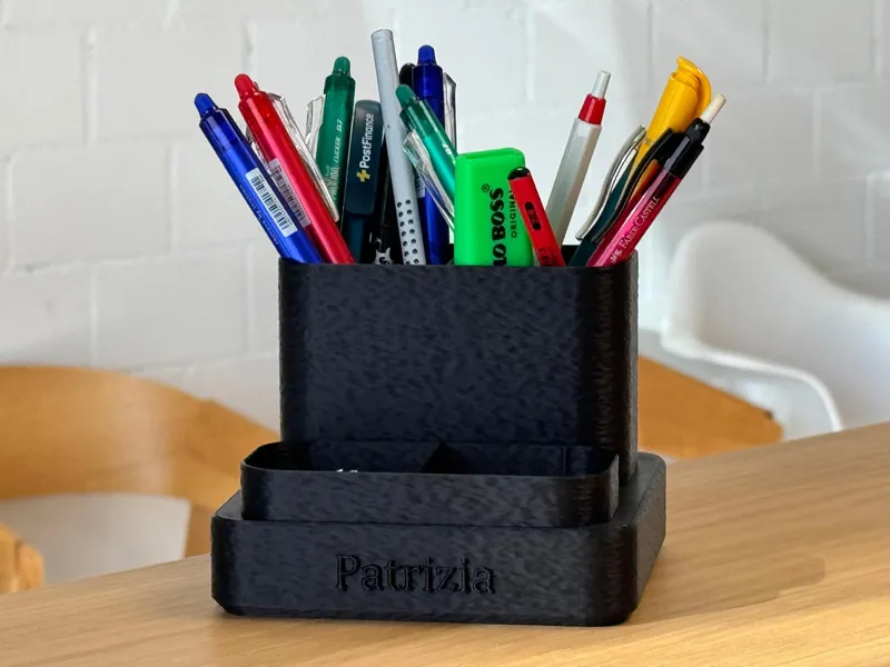 Simple Pen and Accessoiry Desk Organizer
