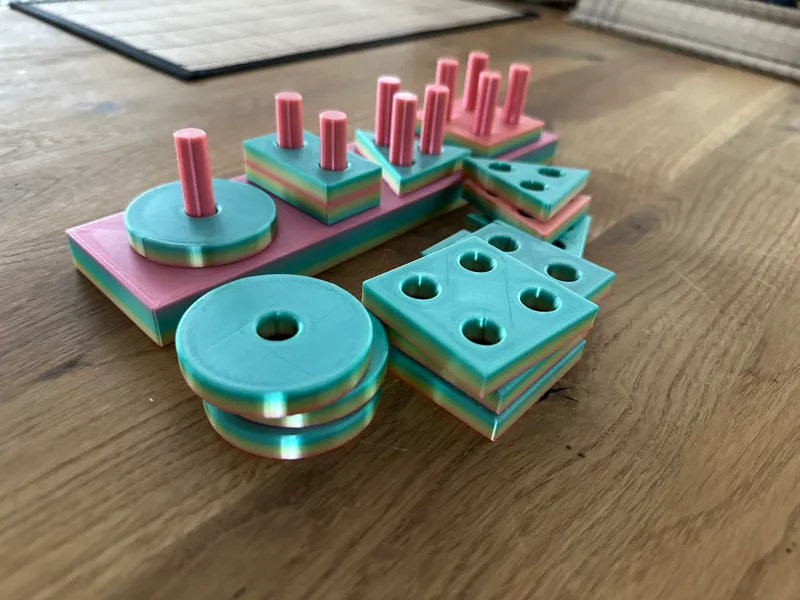 Geometric plug-in Game