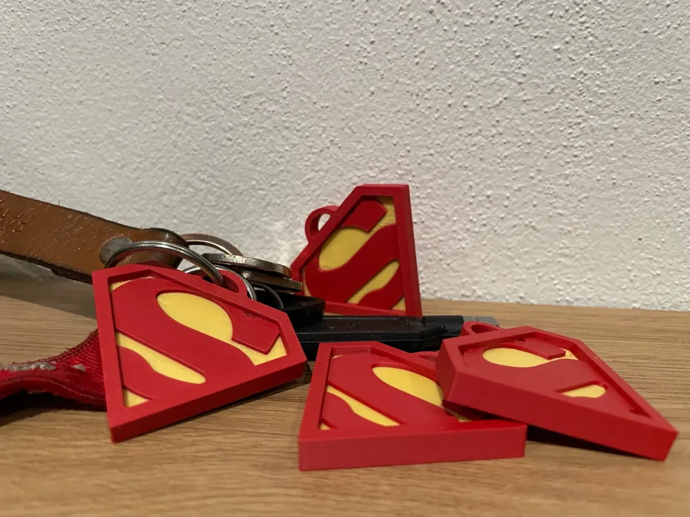 Superman Keychain by mathiasdela - MakerWorld