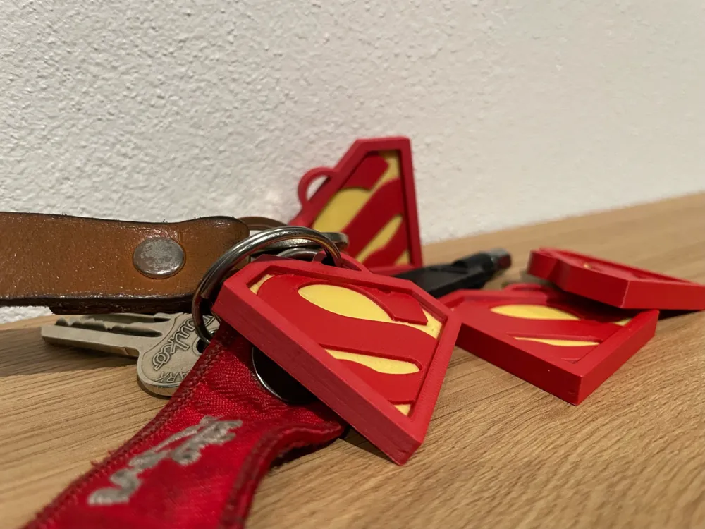Superman Keychain by mathiasdela - MakerWorld
