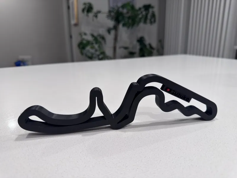 Suzuka F1 Track Freestanding Model