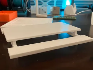 Small picnic table