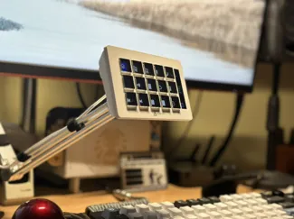 Stream deck-like device ball head arm mount