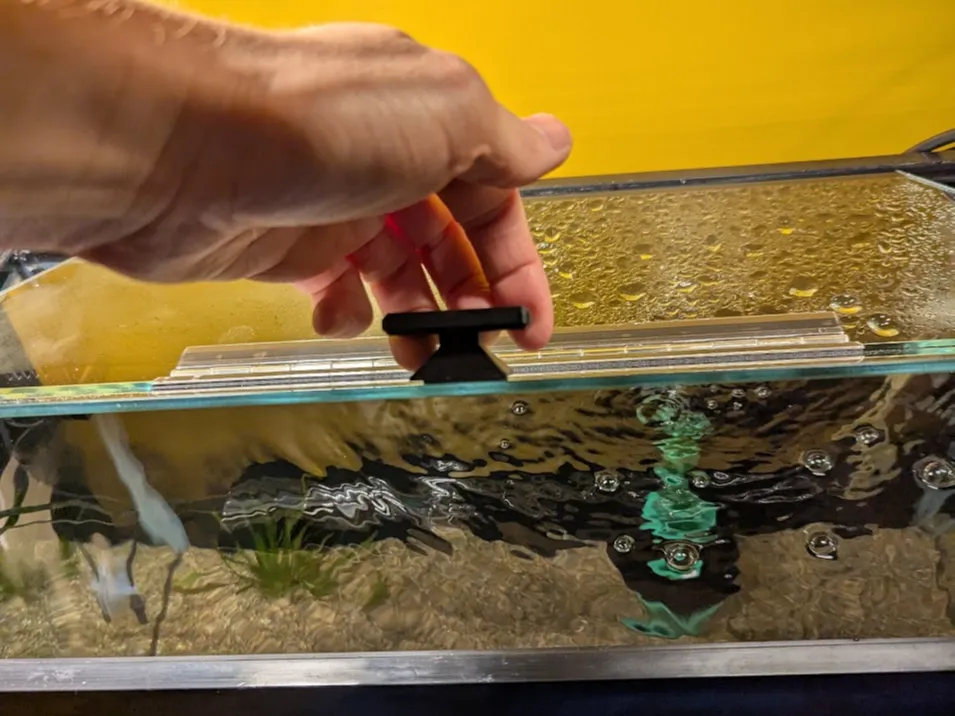 Poignée en T pour vitre d'aquarium