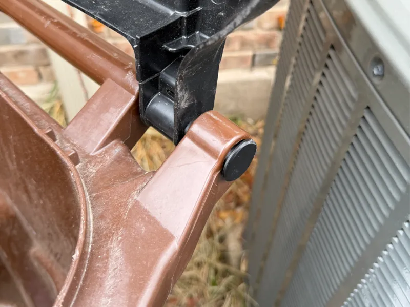 Garbage Can Peg