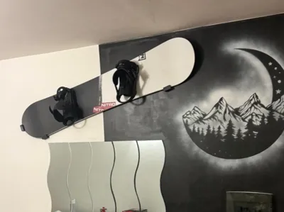 Snowboard wall mount (angled)