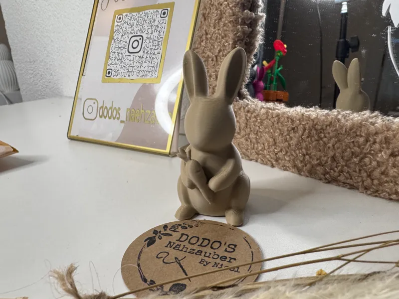 Hase mit Karotte