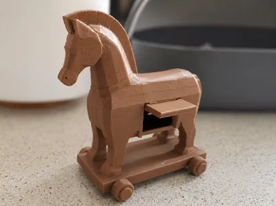Trojan Horse Secret Box – Working Door & Wheels