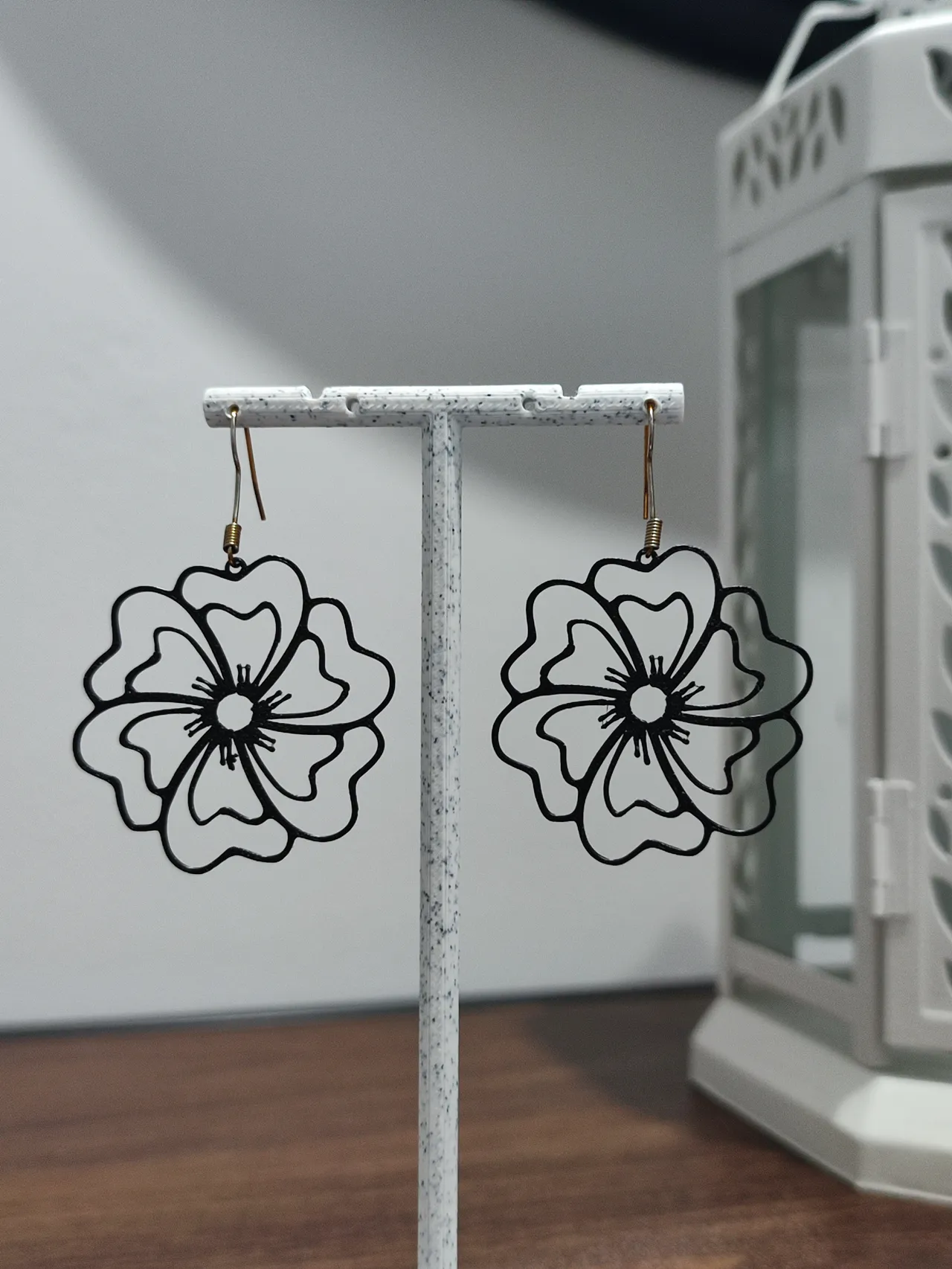 Aretes Camelia de Medianoche view 2