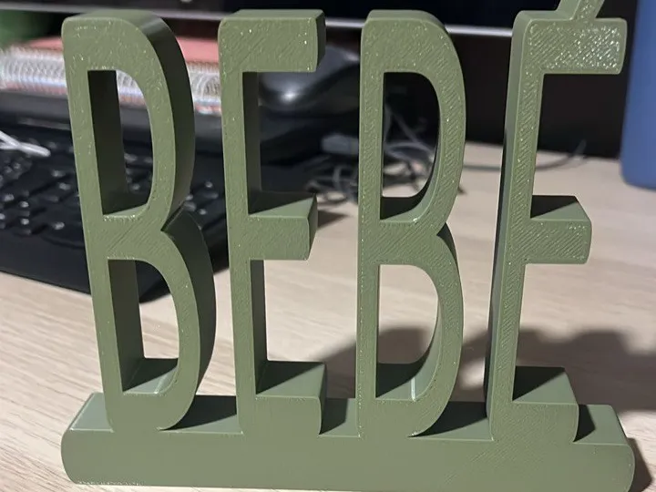 letrero bebe 